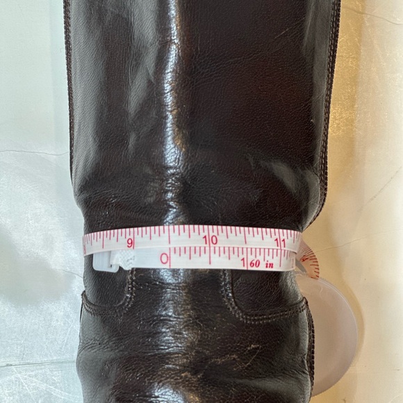 Chic Brown Leather Knee-High Boots - Picture 13 of 14